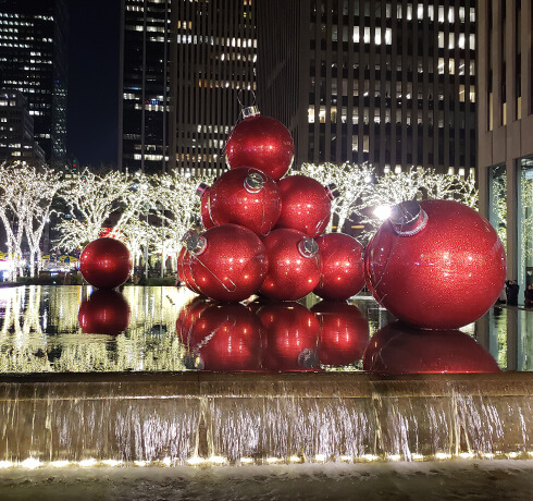giant red bulbs at Rockefeller Center
